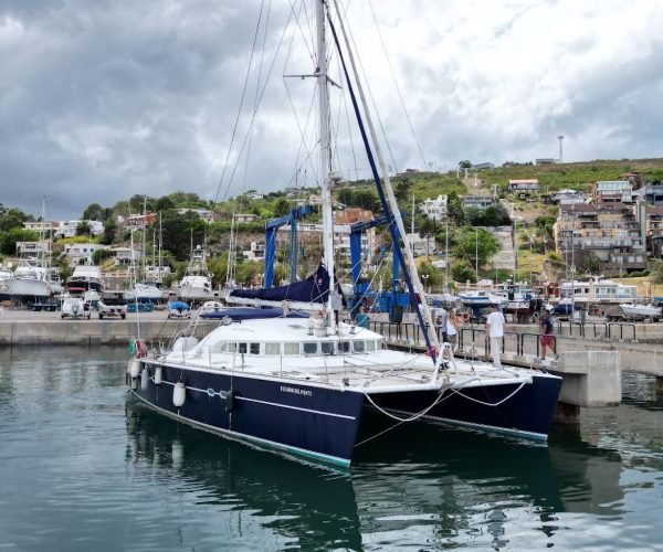 LAGOON 57